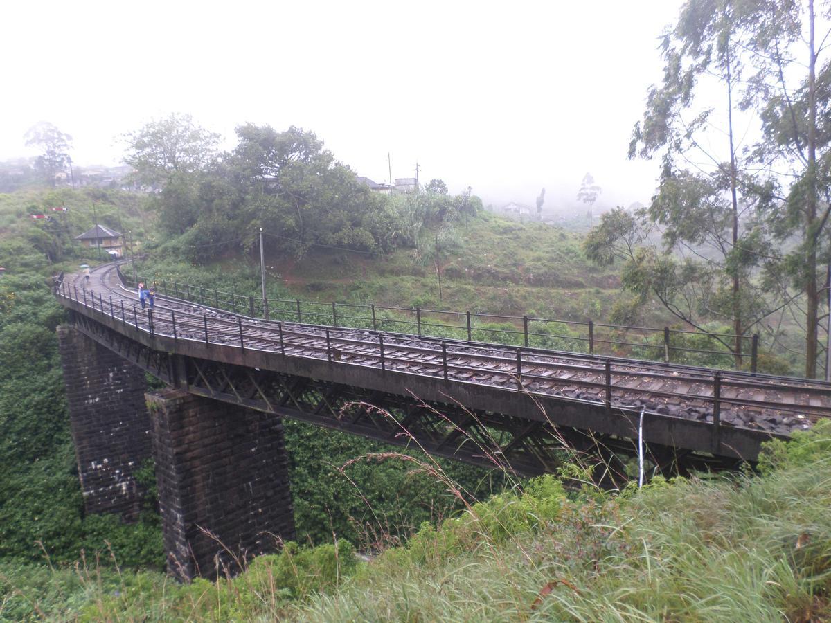 The Train View Bed and Breakfast Nuwara Eliya Exterior foto